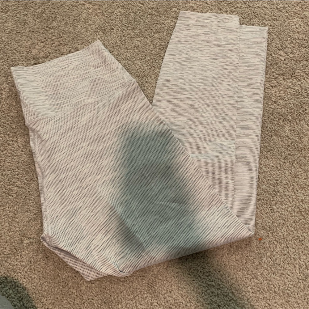 Like new lululemon wunder leggings